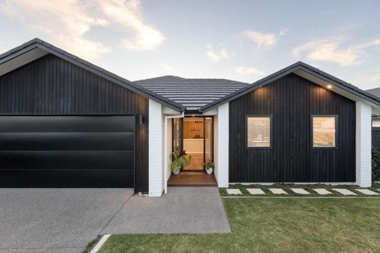 112 Coast Boulevard Papamoa_3