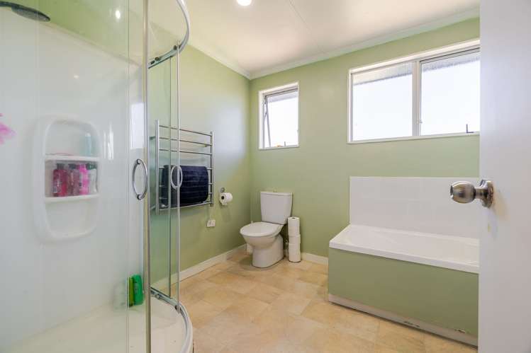 39 Robinson Crescent_3