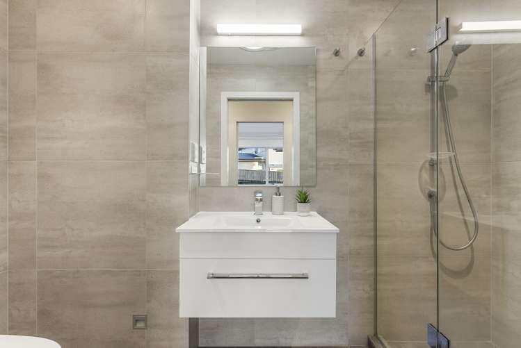 2/138 Sandspit Road Cockle Bay_11