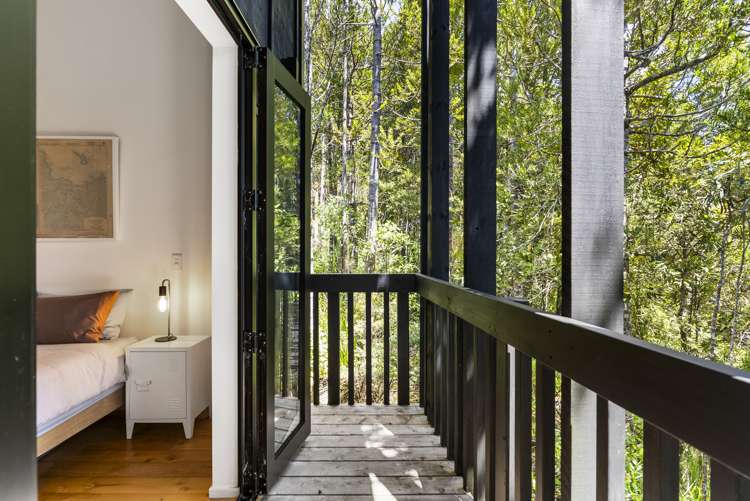 13 Te Aute Ridge Road Waitakere_24