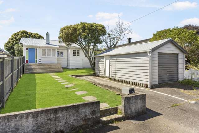 Gorgeous 3 bedroom Kiwi bungalow