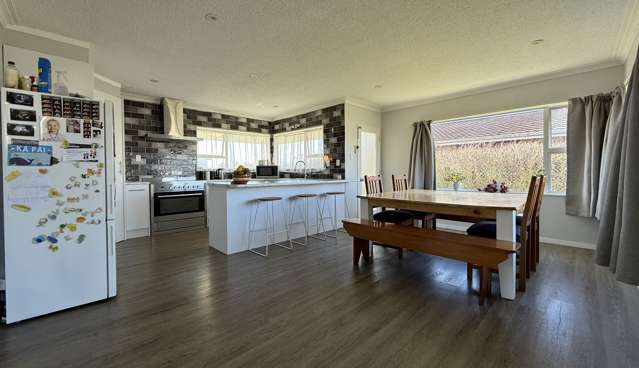 239 West Parkdale Street Tokoroa_2