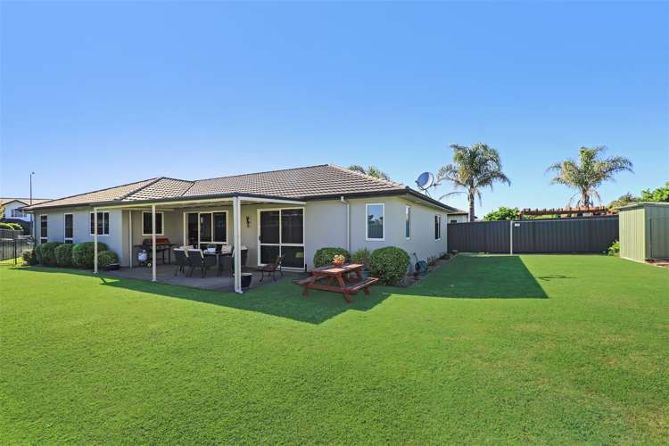 18 Lowry Place Frimley_15