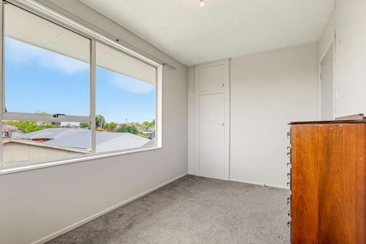5 Norrie Street Redwood_12