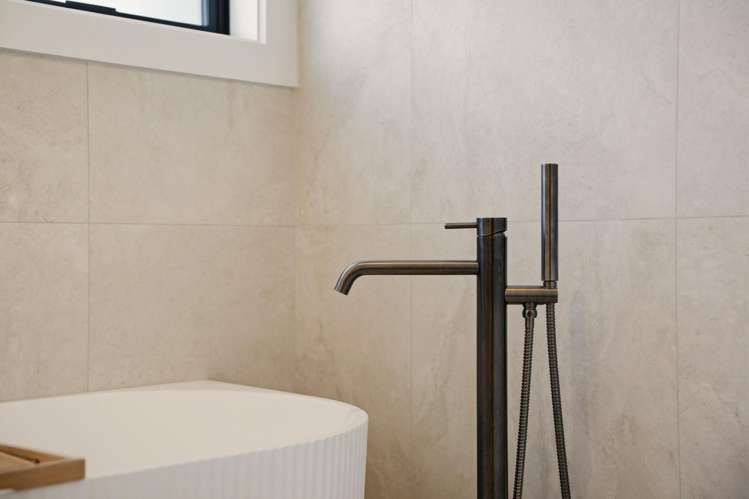 61 Pounamu Avenue Albert Town_24