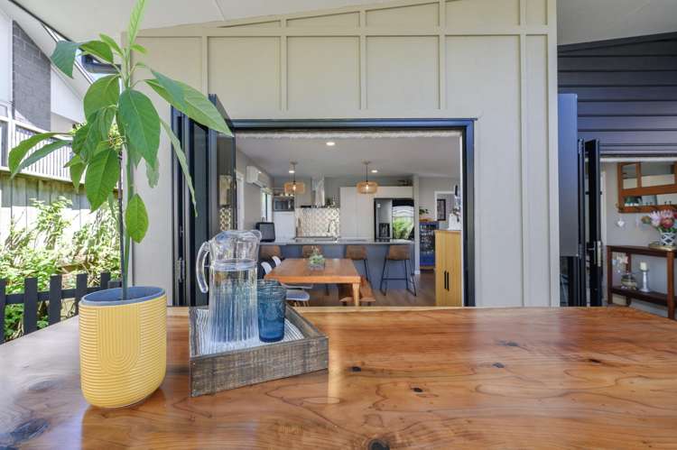 2 Benmore Crescent Pyes Pa_11