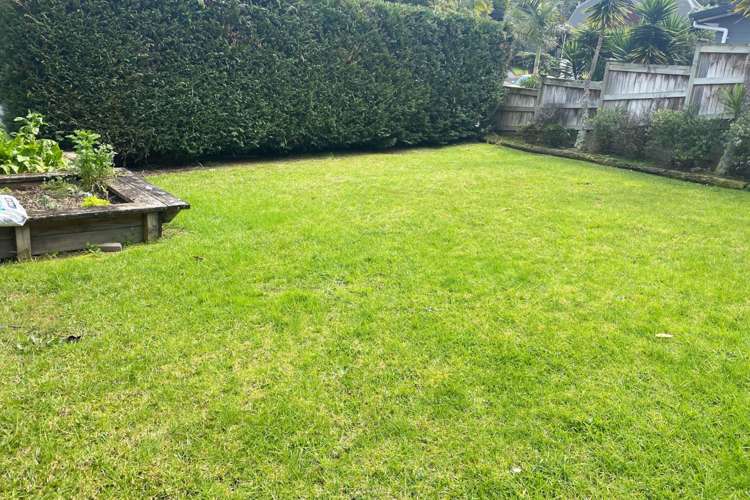 1 Stitchbird Close Murrays Bay_3