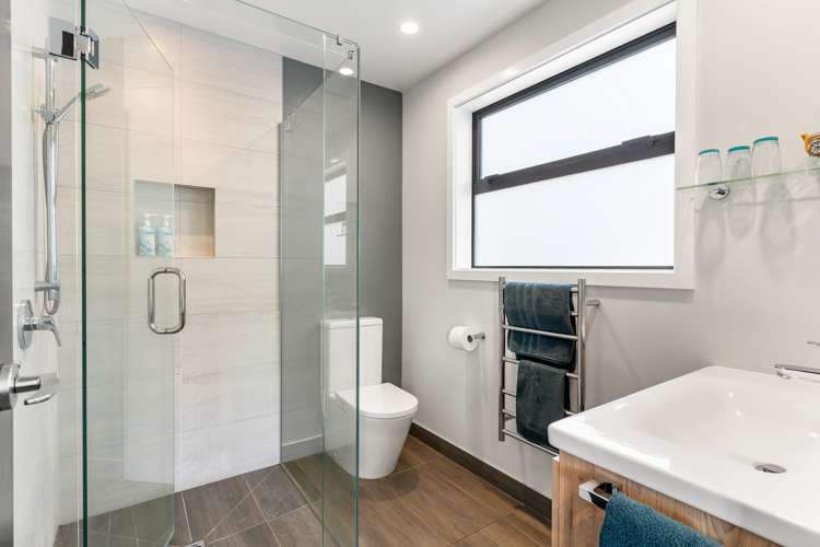 15 Bob Carter Place Welcome Bay_10