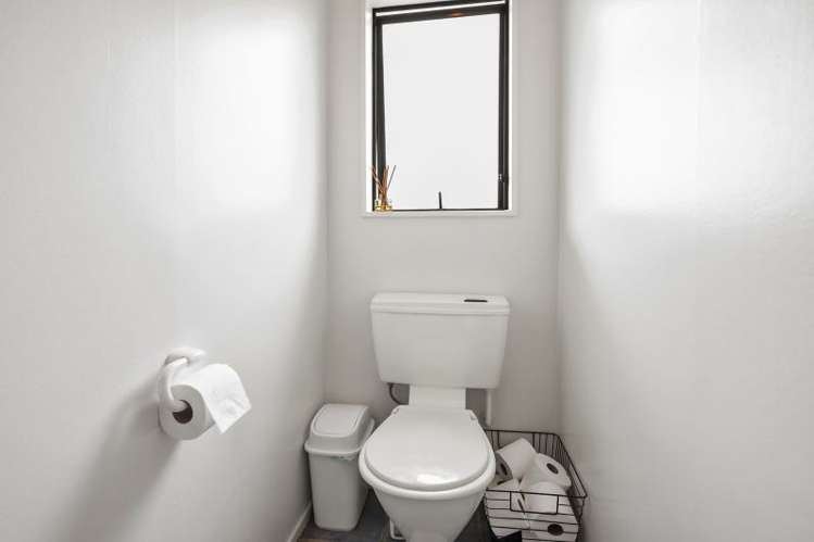 12 Kentucky Crescent Nawton_22