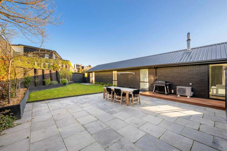 19 Golf View Close Fairhall_6