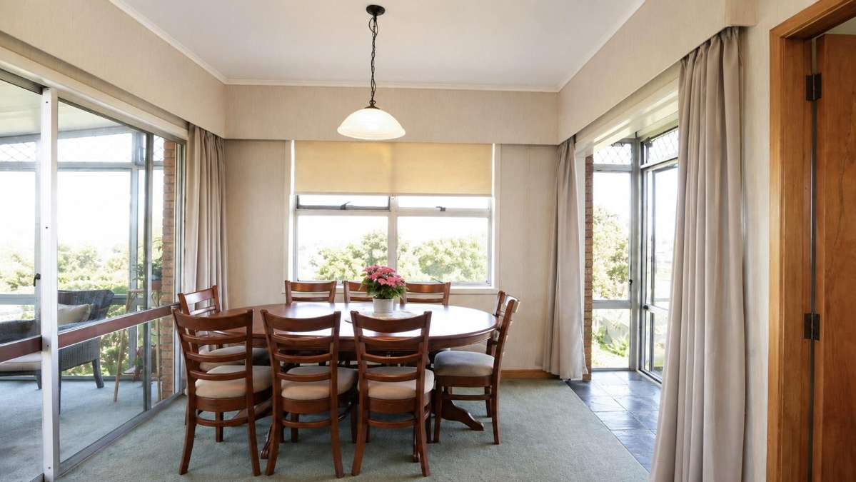 36 Swan Road_3