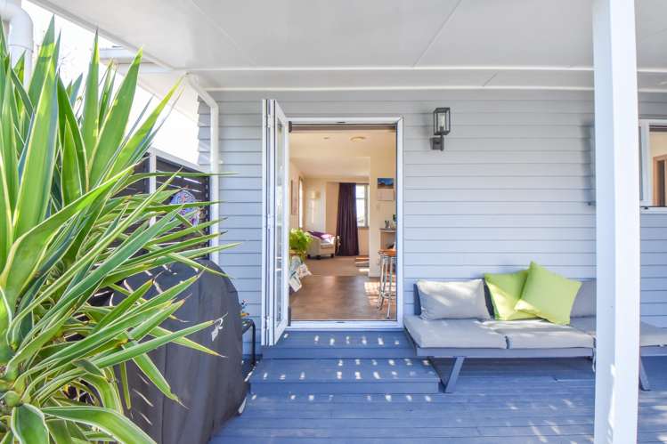 374 High Street South Carterton_25