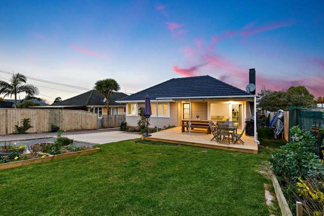 67 Roberts Road Te Atatu South_1