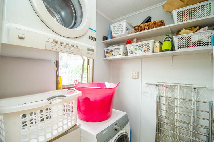 28 Norfolk Saint Arakura Wainuiomata_5