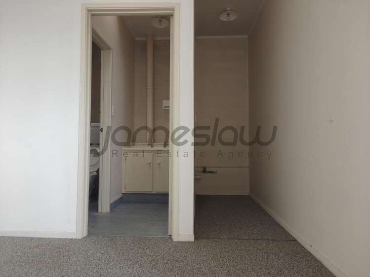 102 Henderson Valley Road Henderson_12