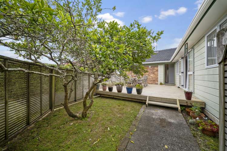 137 Portage Road New Lynn_11