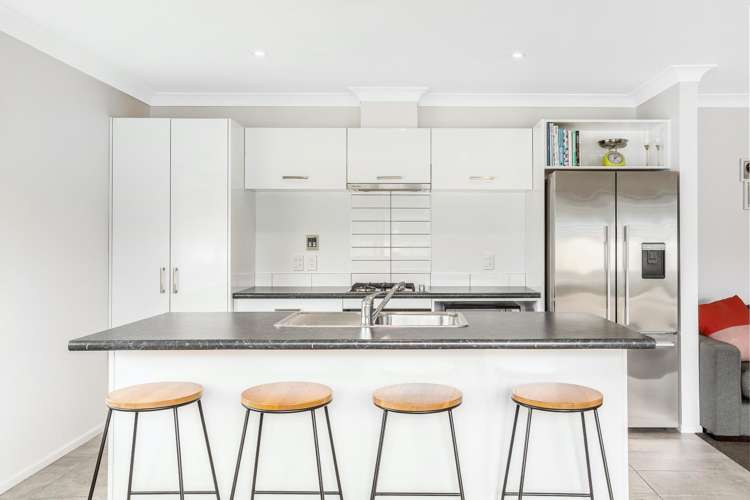 4 Moonsail Drive Whitby_6