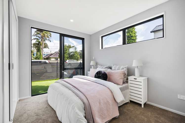 12 Karaka Street Helensville_14