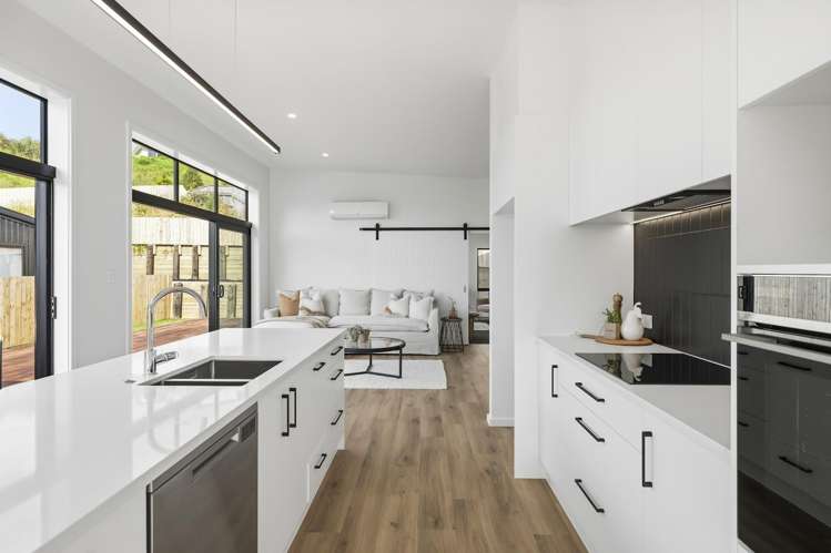 10 Bob Carter Place Welcome Bay_13