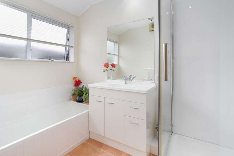 1/14 Kallaroo Place Botany Downs_13