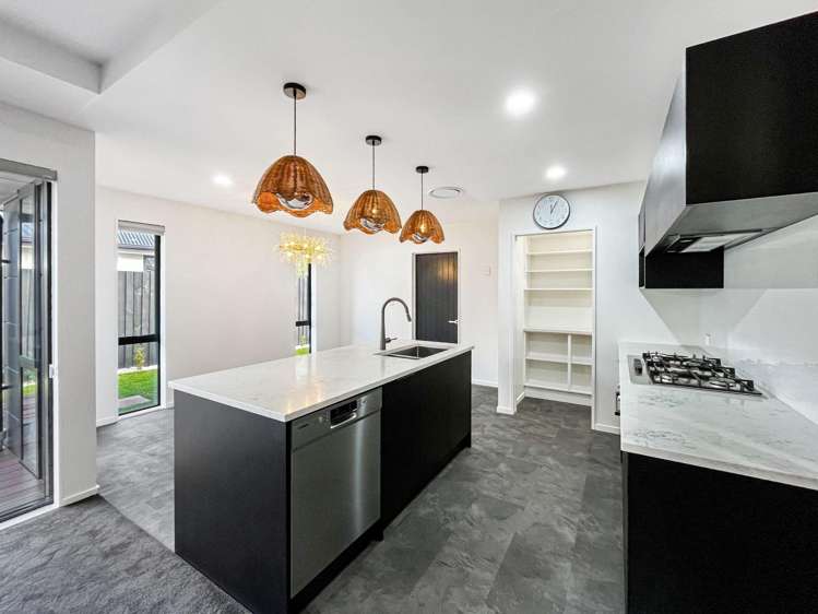 154 Georgina St Marshland_6