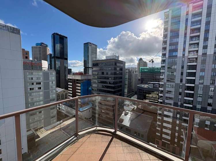 16A/89 Victoria Street West City Centre_5