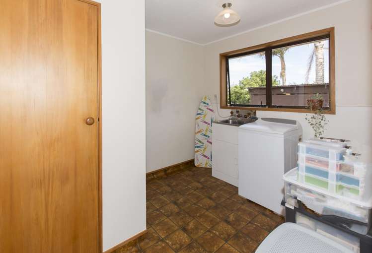 242 Baylys Coast Road Dargaville_10