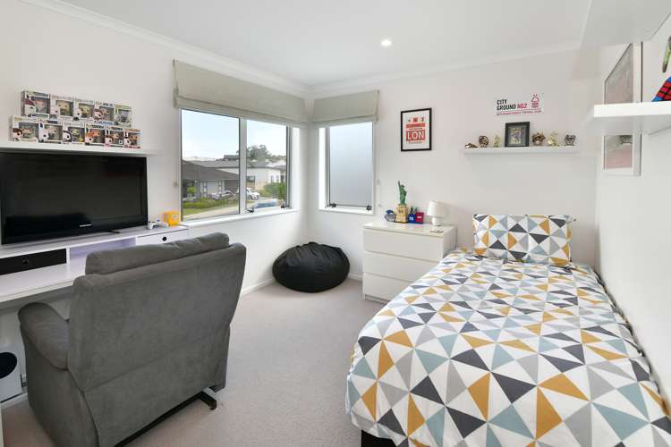 6 Onekura Street Red Beach_13