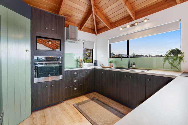 82 Shakespear Road Army Bay_7