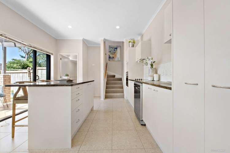 82 Skip Lane East Tamaki_4