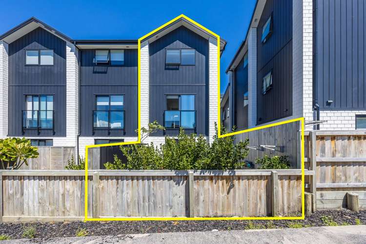 4/10 Willcott Street Mount Albert_22