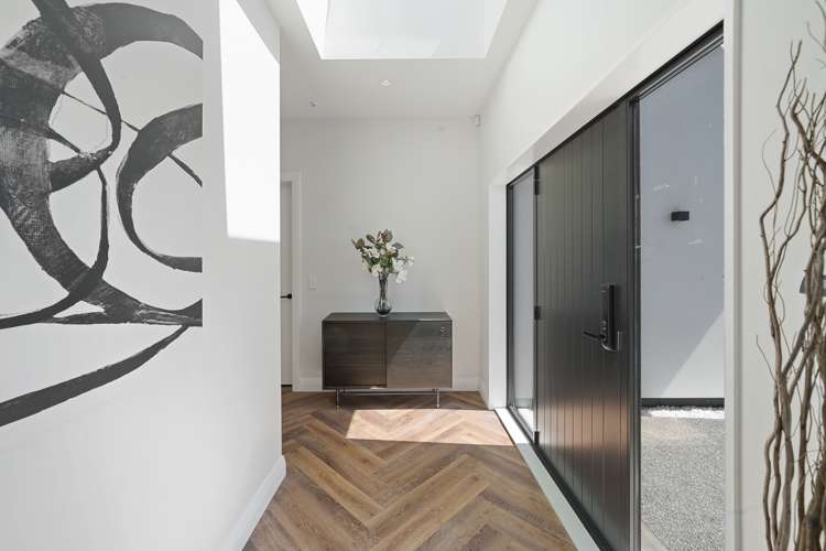 174 Southfield Drive Lincoln_19