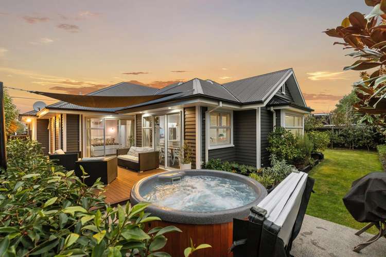 95 Office Road Merivale_17