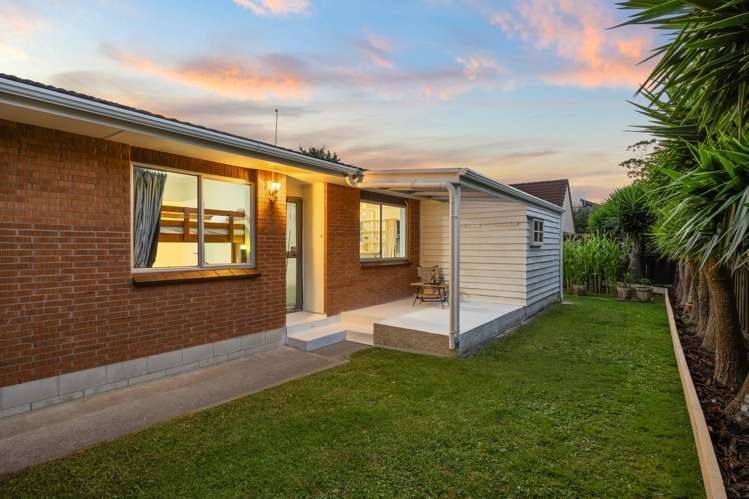 1&2/110 Celtic Crescent Ellerslie_27