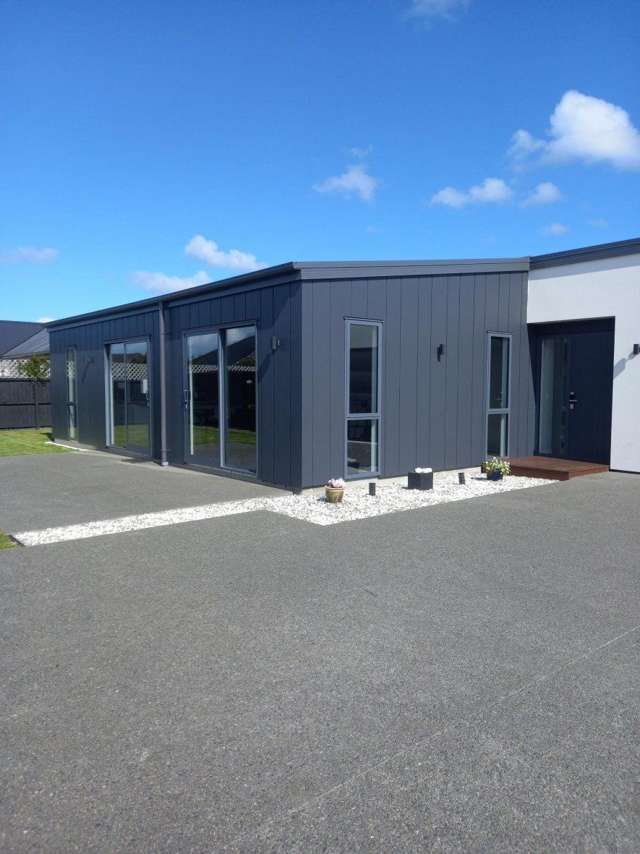 Tranquil Elegance in Sought-After Halswell