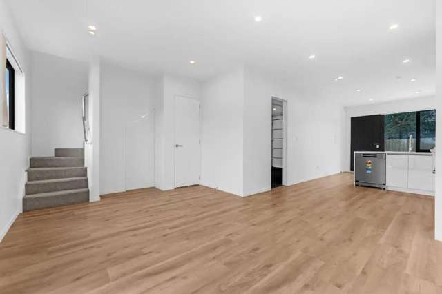 22B & C Justamere Place Weymouth_2