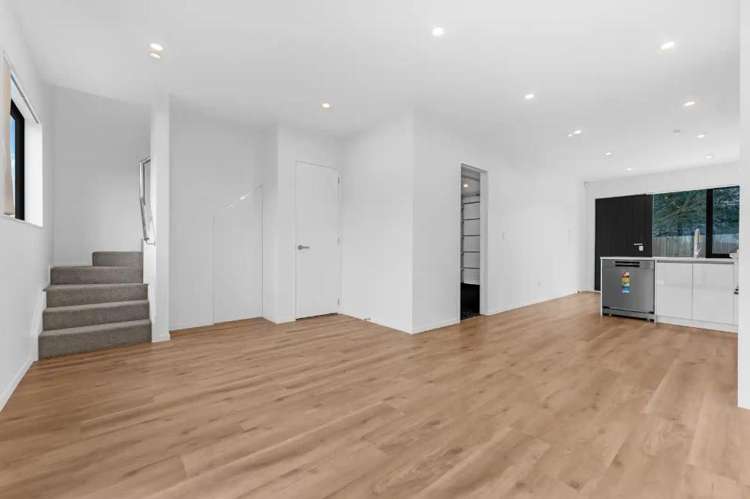 22B & C Justamere Place Weymouth_2