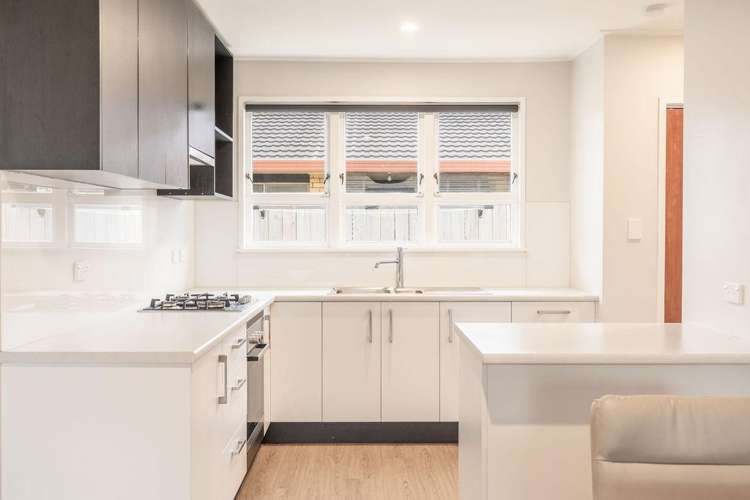 Flat 1/747 Cameron Road Tauranga South_4