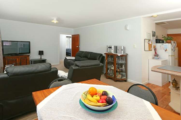 10 Parrs Cross Road Henderson_10