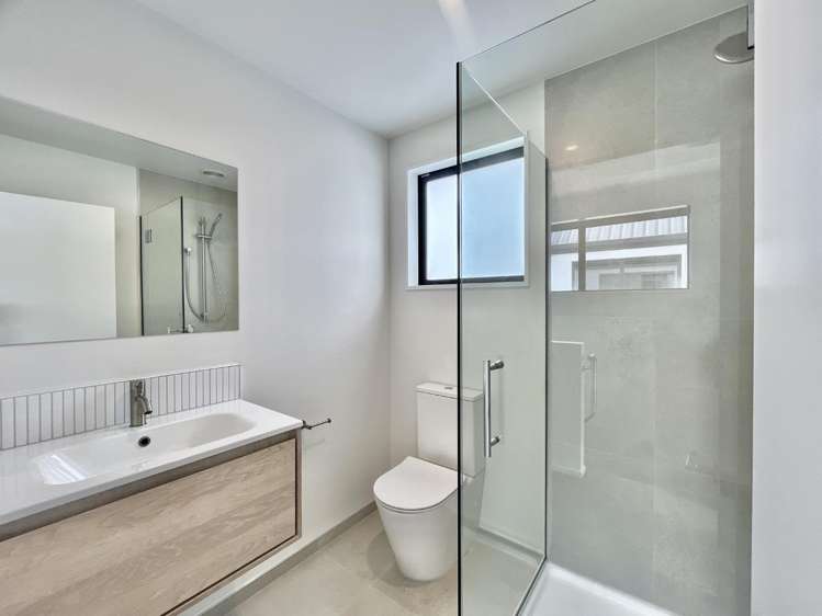 1/10 Surrey Street 1477_8