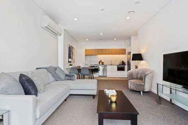 Atlas Quarter - City Apartment with Carpark!