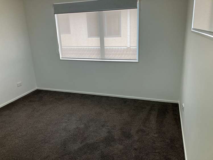 8 Kalberry Place East Tamaki_16