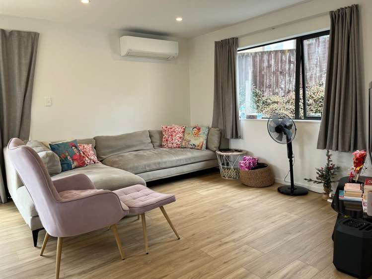 12A Kelwyn Road Kelston_7