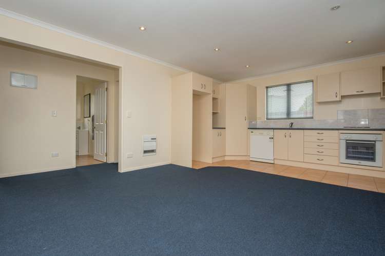 7 Gadsby Place Hamilton East_13