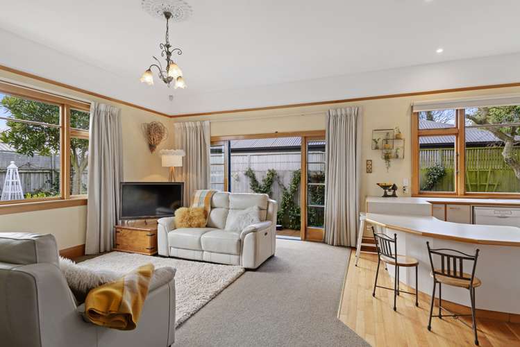 5 Wildberry Street Woolston_5