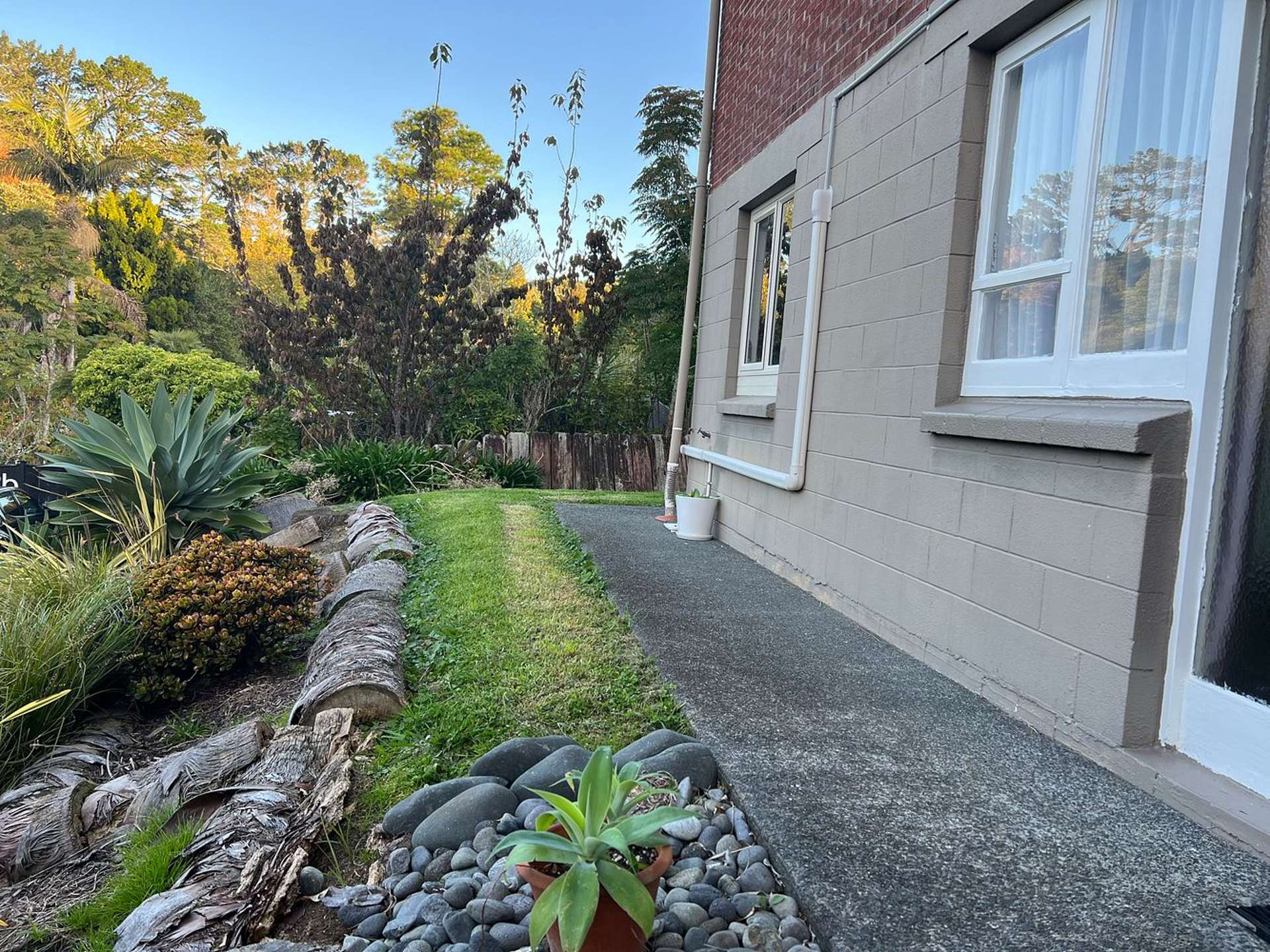 2/202A Beach Road Campbells Bay_0