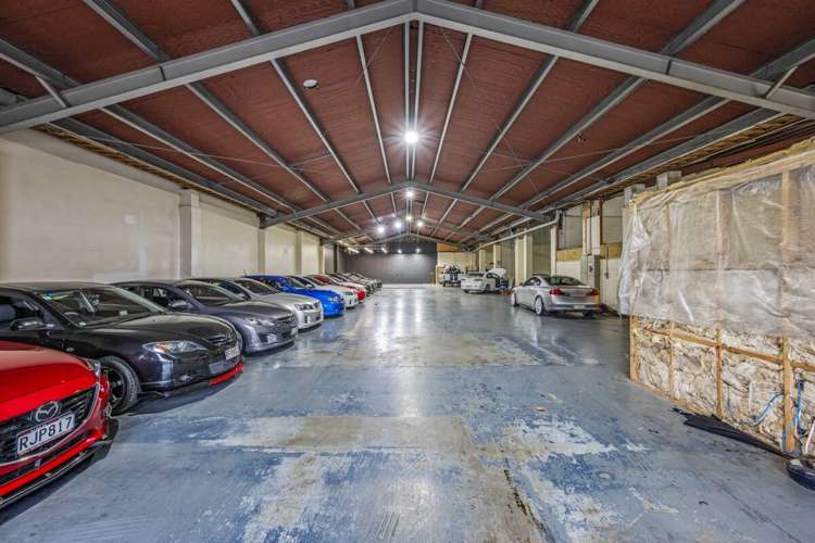 10-12 Heremai Street Henderson_12