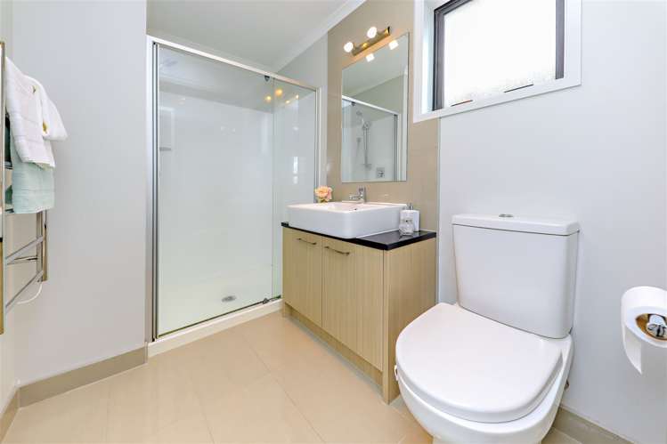 21 Hirimate Place Flat Bush_14