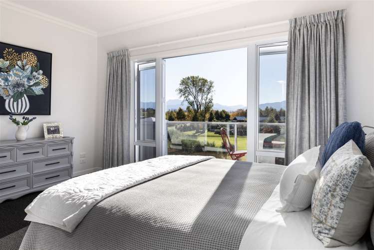 23 Pine Hill Rise Fairhall_11