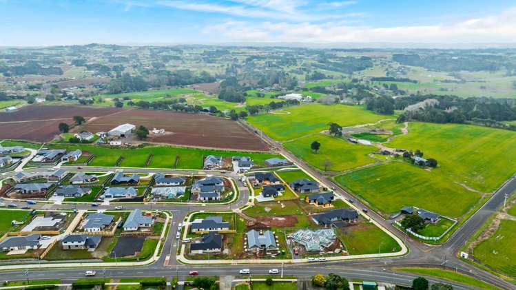 78 Kingseat Road Patumahoe_12